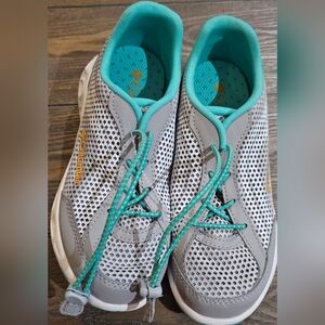 New Columbia Gray and Teal Athletic Shoes
